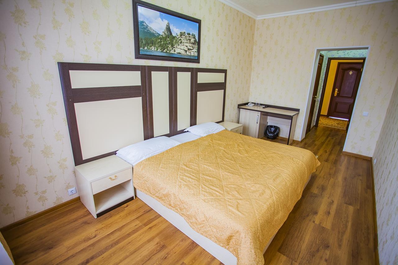 Jumbaktas Borovoe Hotel Dış mekan fotoğraf